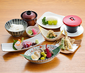 昼会席
