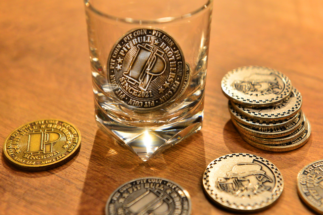 FOOD | カジュアルバー「PITBULL BROTHERS」